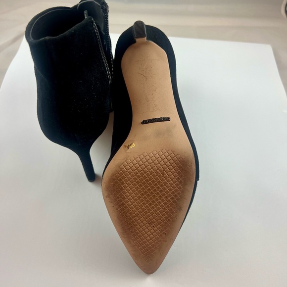 Gianni Bini Dawnella Buttons Bootie - Picture 5 of 7